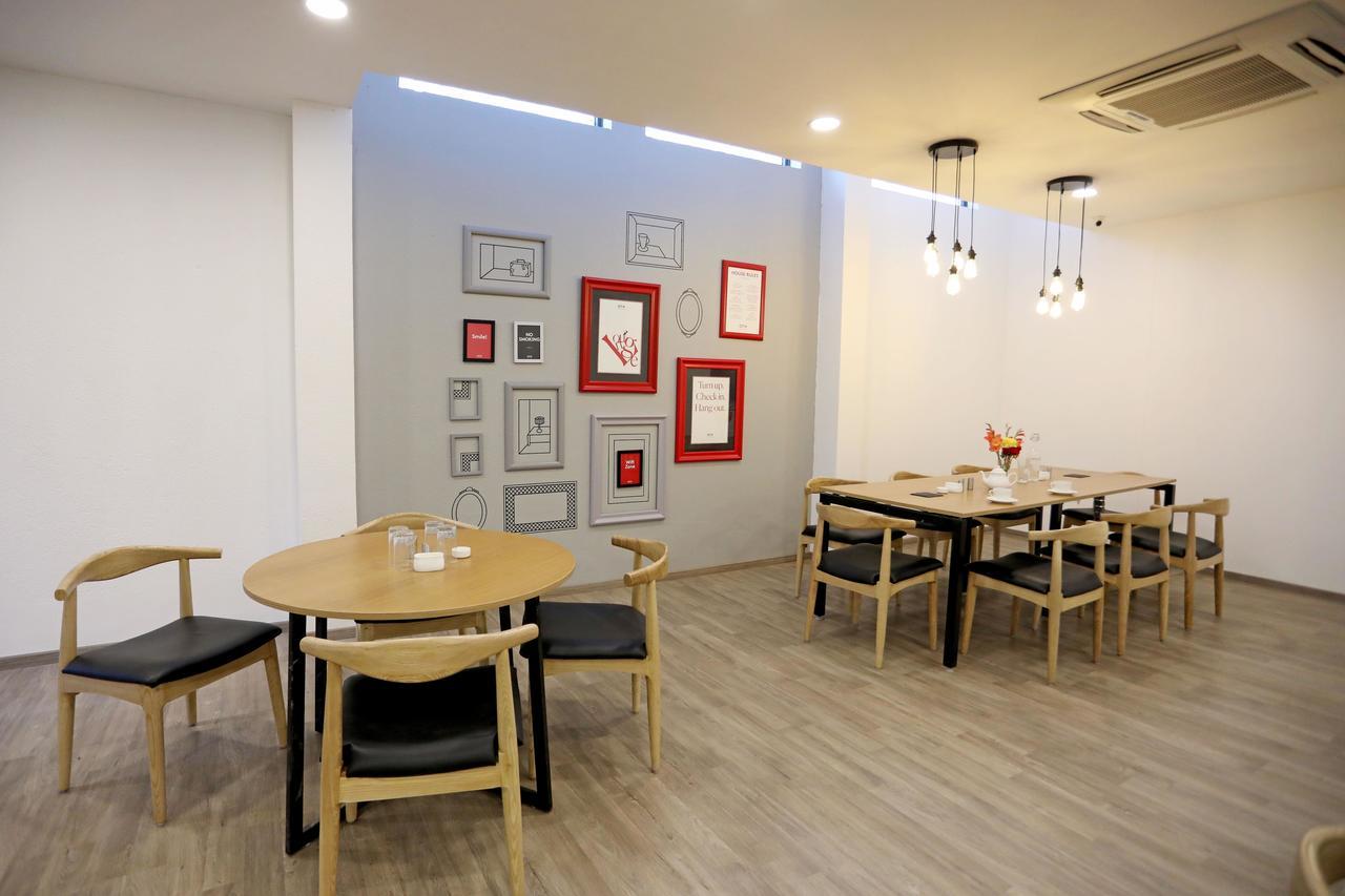 Oyo Townhouse 027 Sector 15 Gurgaon Hotel Bagian luar foto