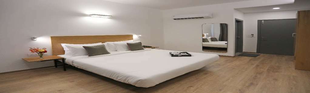 Oyo Townhouse 027 Sector 15 Gurgaon Hotel Ruang foto