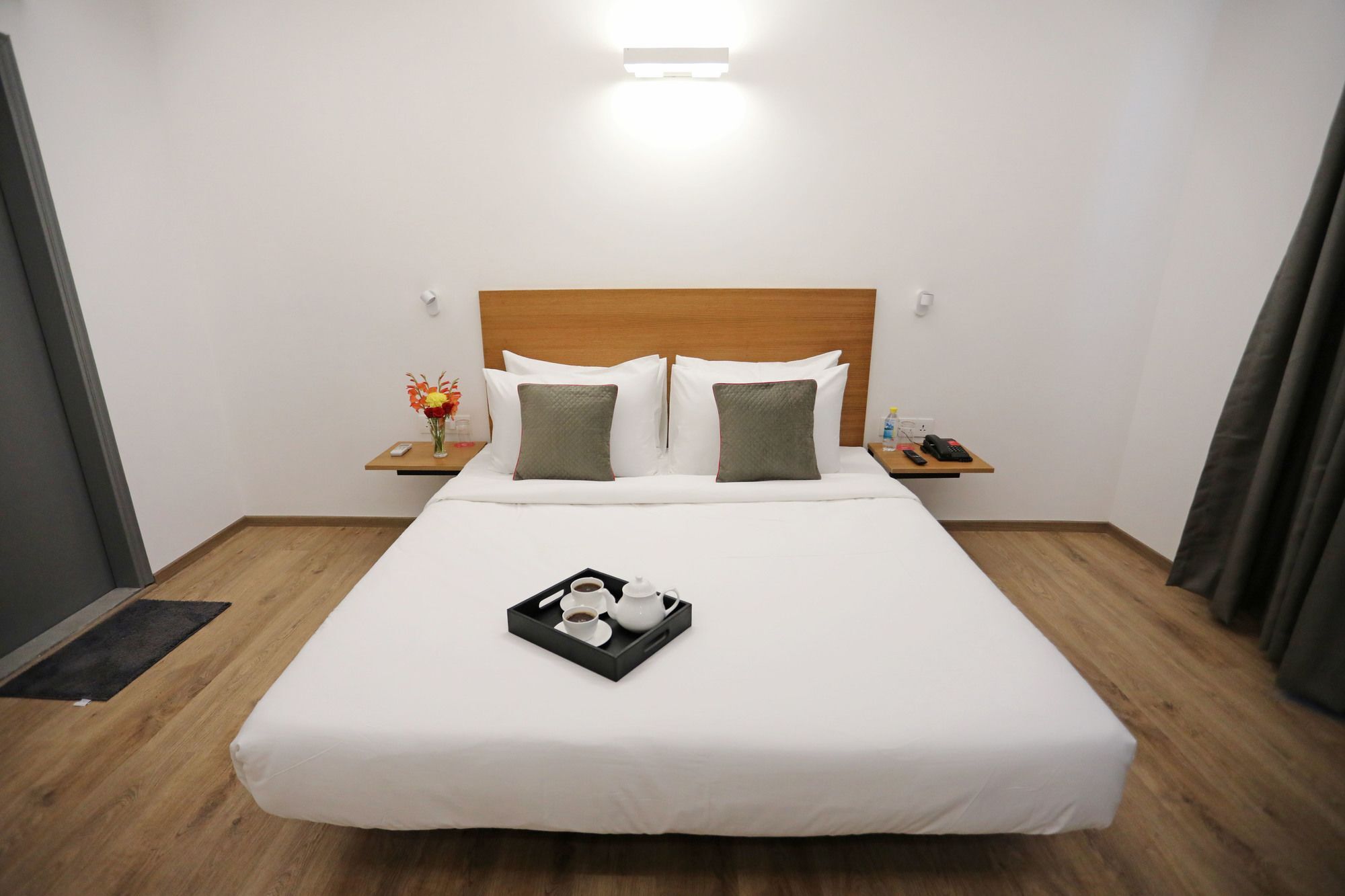 Oyo Townhouse 027 Sector 15 Gurgaon Hotel Bagian luar foto