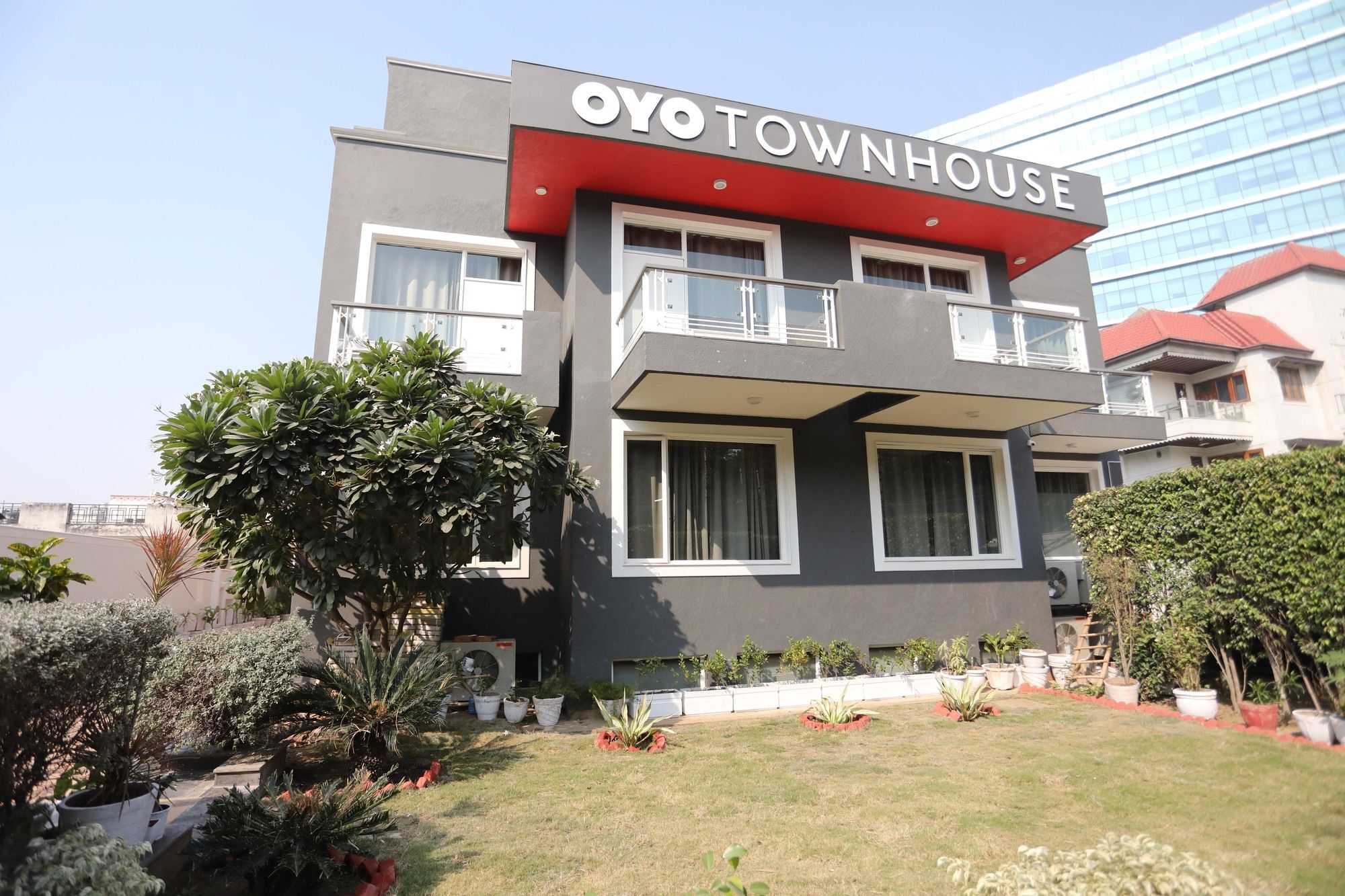 Oyo Townhouse 027 Sector 15 Gurgaon Hotel Bagian luar foto